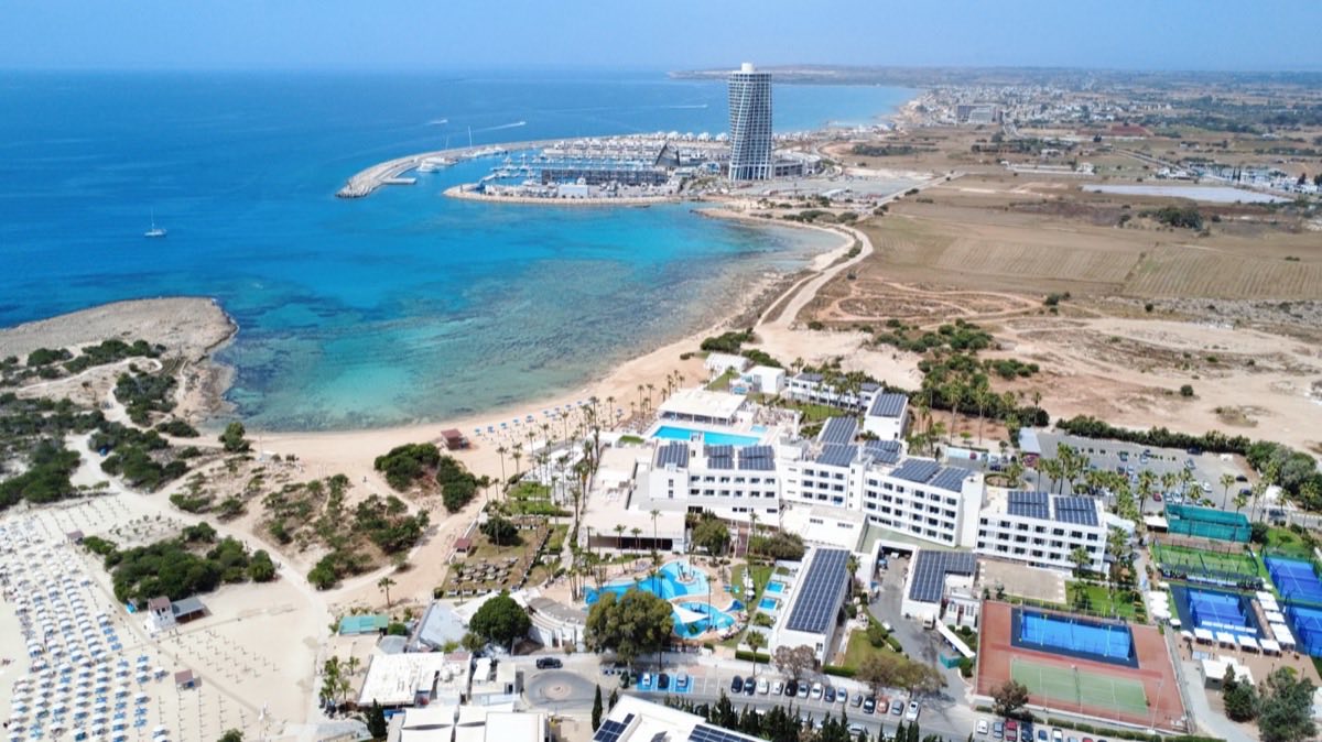 Chrysomare Beach Hotel & Resort activities and sports facilities